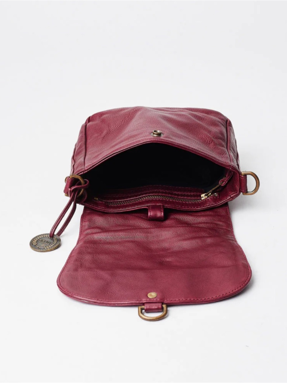 The Wanderers Travel Co The Salzburg Crossbody Burgundy Classic Soft Leather - Picture 6 of 15